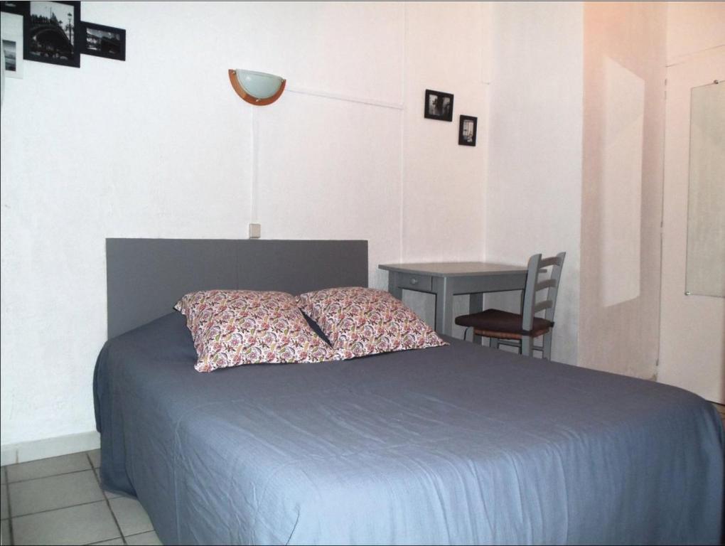 Hotel Du Musee Menton Rom bilde